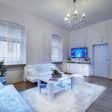 Apartman Bb Centrum Banská Bystrica Eksteriør bilde