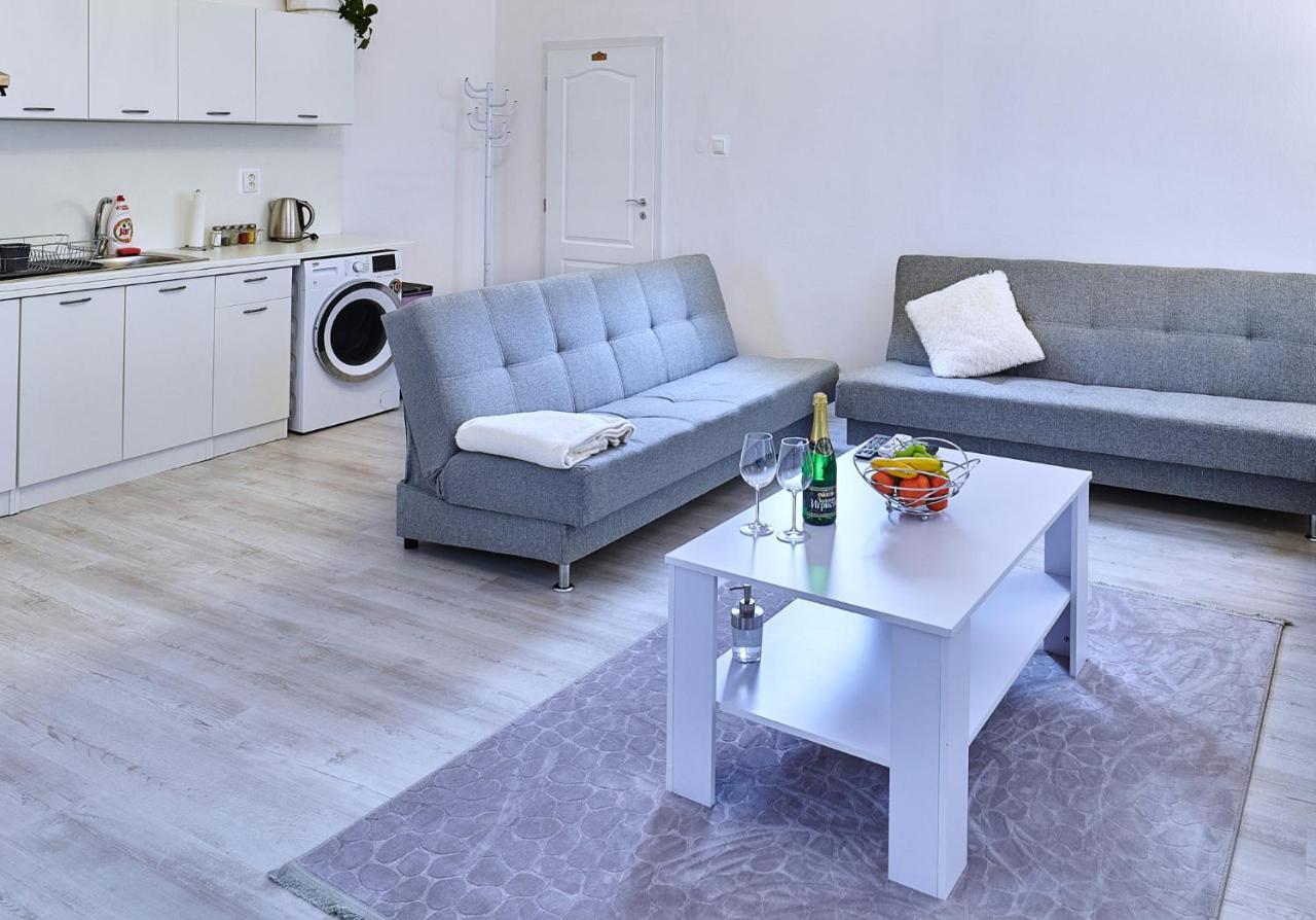 Apartman Bb Centrum Banská Bystrica Eksteriør bilde
